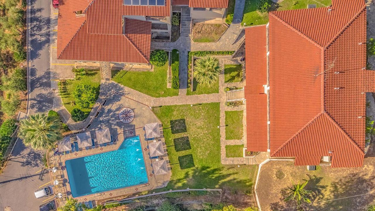 Thea Hotel Posidi Eksteriør bilde