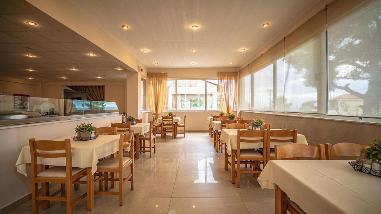 Thea Hotel Posidi Eksteriør bilde
